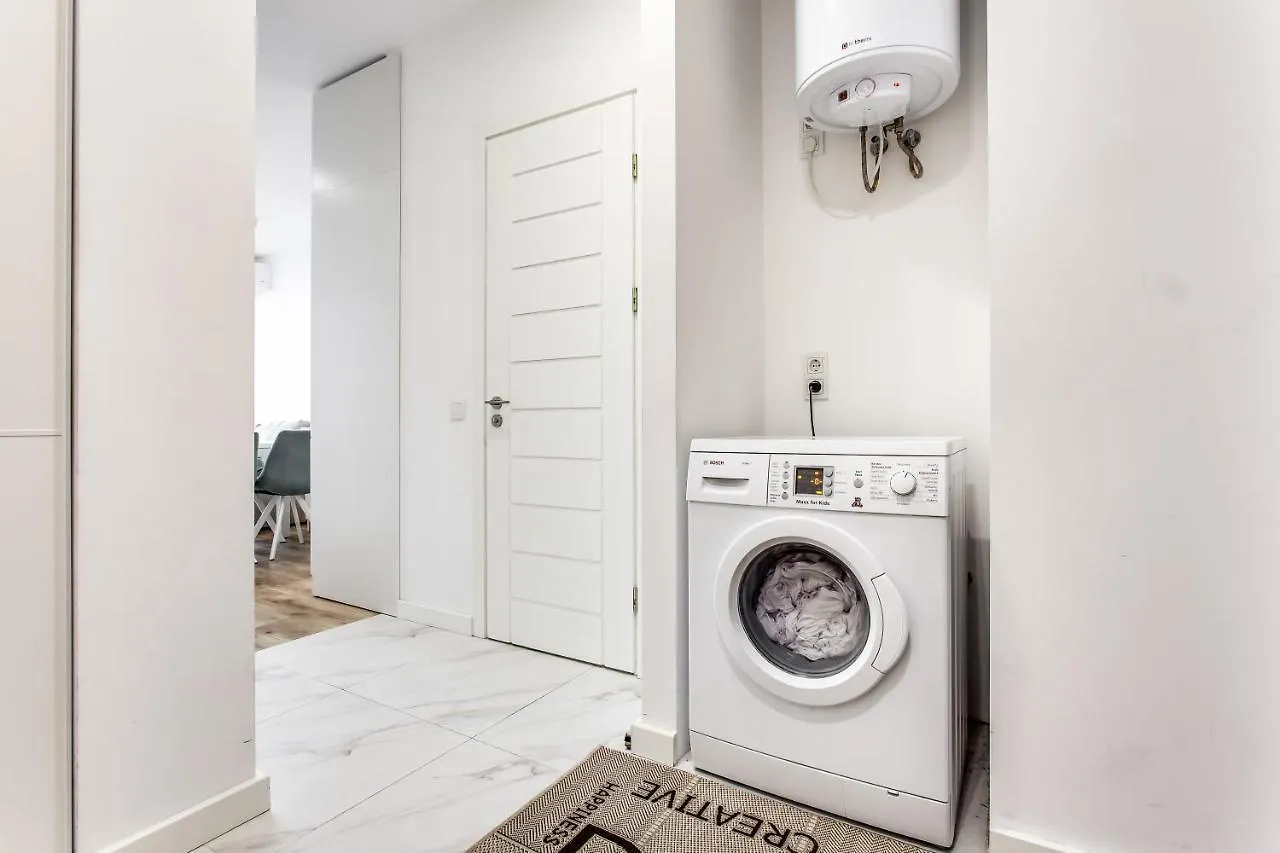 Vip Apartments Lviv 0*,
